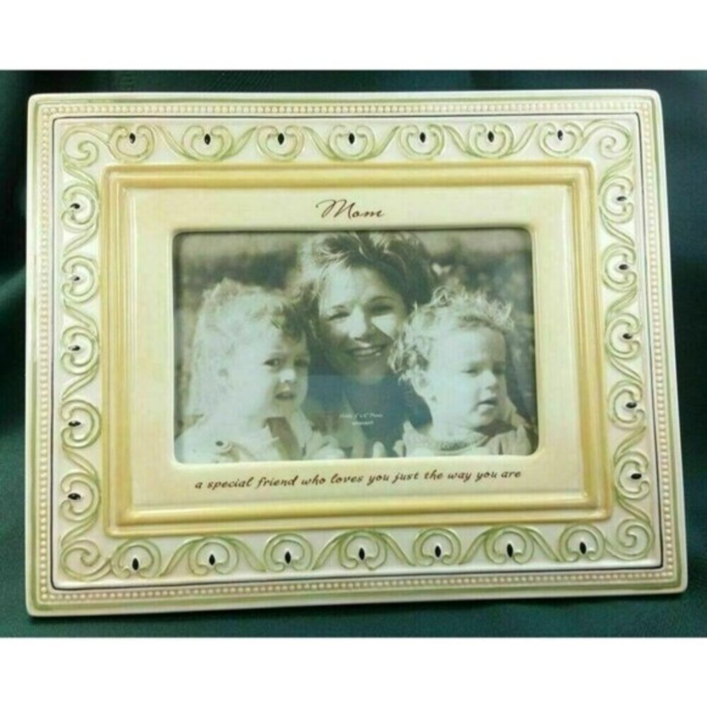 Grasslands Road Ceramic Picture Frame Mom Mothers Day Cream New with Gift‎ Box